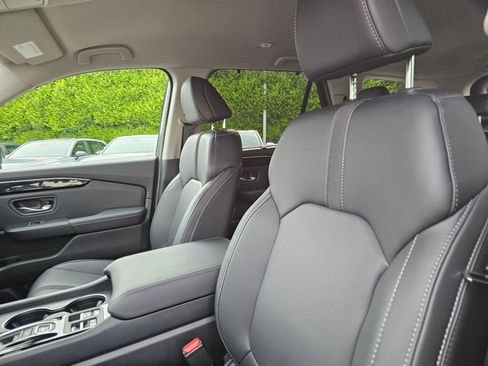 Used 2025 Honda Pilot EX-L image 25