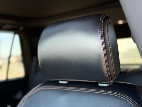 Used 2023 Ford Expedition Platinum image 12