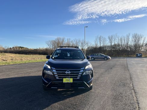 New 2026 Nissan Rogue Platinum w/ Platinum Premium Package image 9