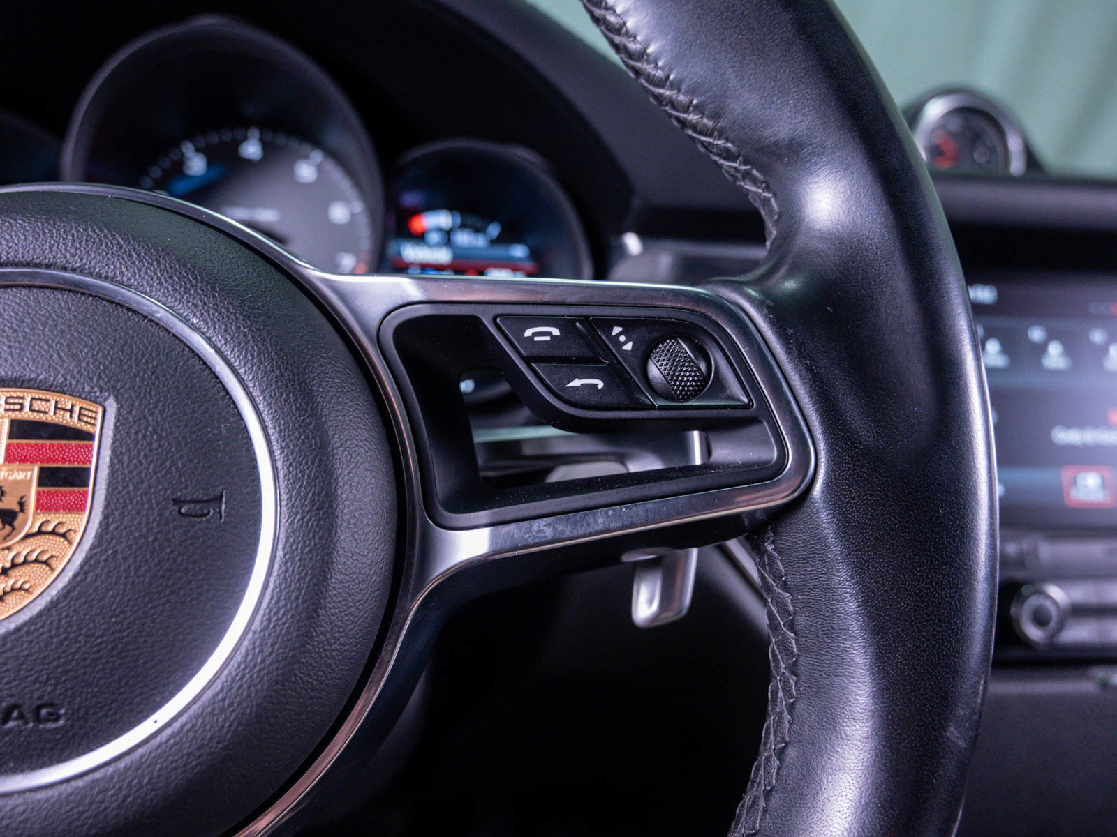 Used 2018 Porsche Macan S AWD/4WD image 23