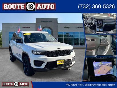 Used 2023 Jeep Grand Cherokee Altitude