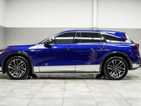 Used 2024 Acura ZDX A-Spec image 9