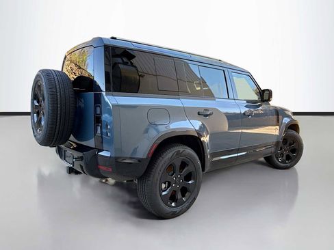 New 2026 Land Rover Defender 110 X-Dynamic SE AWD/4WD image 3