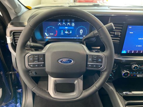 New 2026 Ford F250 Lariat w/ Black Appearance Package AWD/4WD image 19