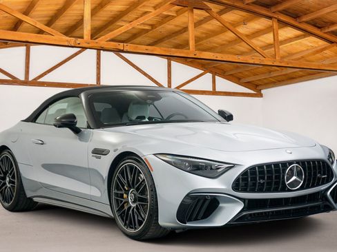 Used 2024 Mercedes-Benz SL 55 AMG 4MATIC image 4