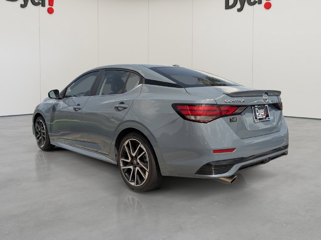 Used 2025 Nissan Sentra SR w/ SR Premium Package FWD image 5