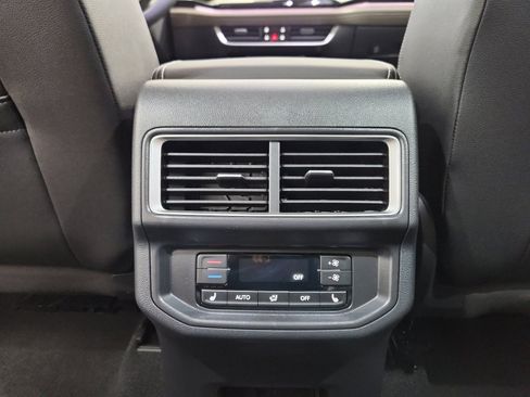 New 2026 Volkswagen Atlas SEL AWD/4WD image 33