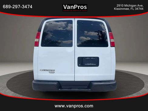 Used 2014 Chevrolet Express 2500 RWD image 4