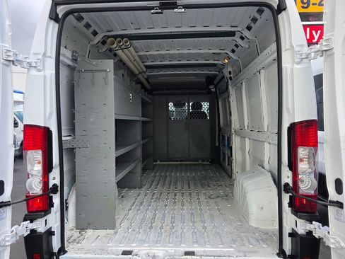 Used 2022 RAM ProMaster 2500 FWD image 11