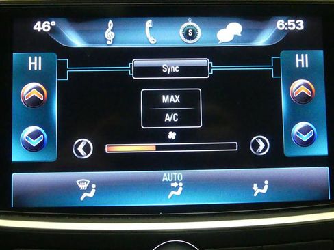 Used 2017 Buick LaCrosse Preferred image 11