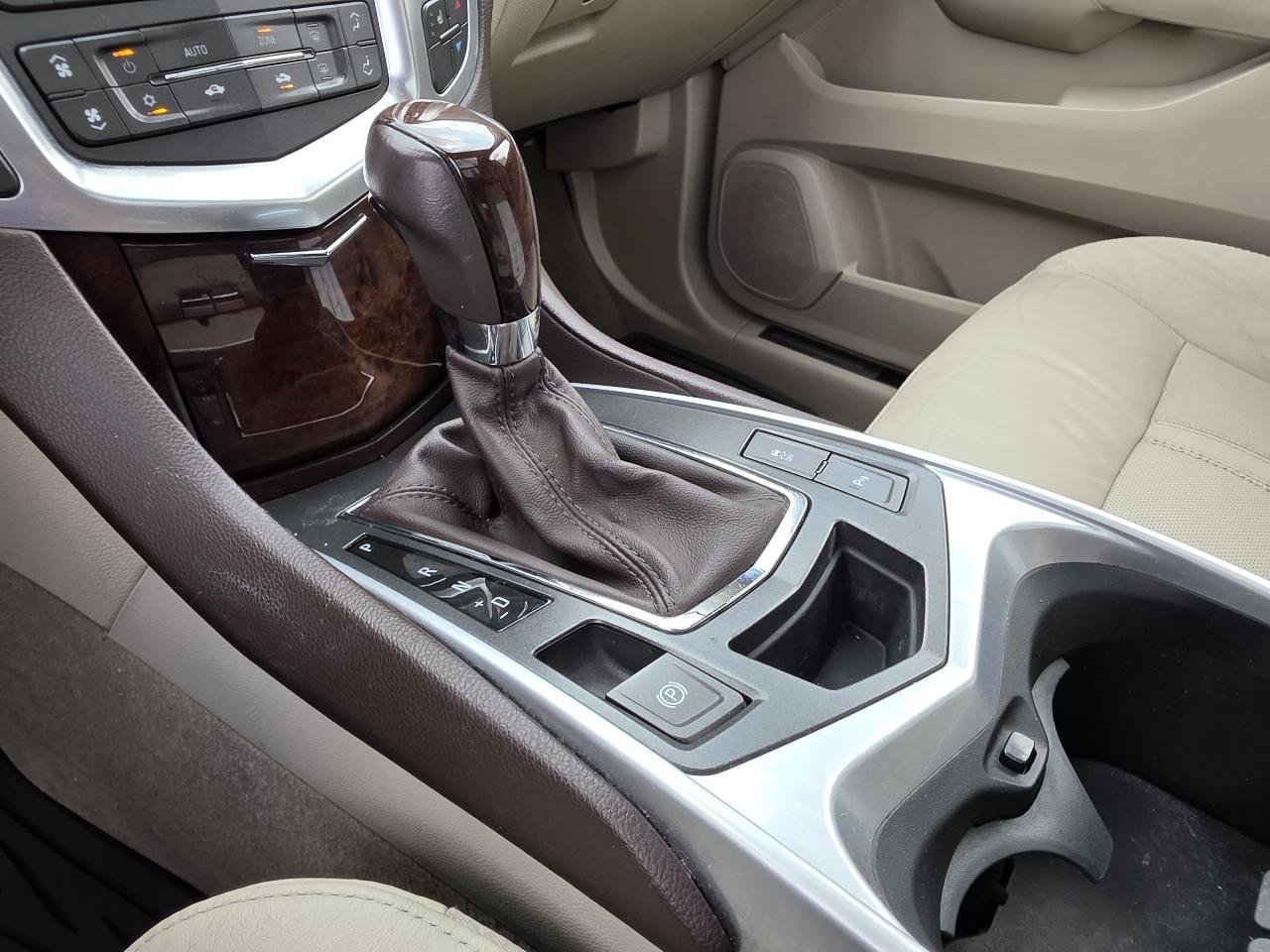 Used 2011 Cadillac SRX Luxury FWD image 20