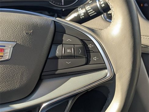 Used 2023 Cadillac XT5 Premium Luxury image 23