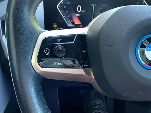 Used 2023 BMW iX xDrive50 w/ Premium Package image 23