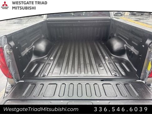 Used 2018 Toyota Tundra SR5 image 15