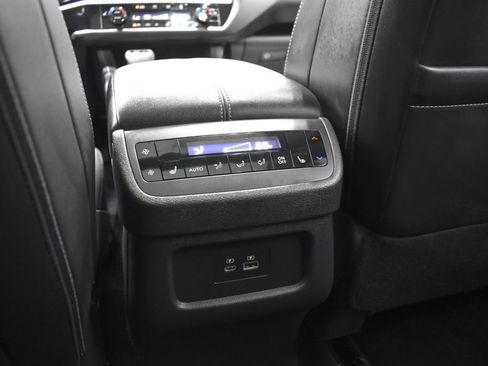 Used 2025 Nissan Pathfinder SL w/ SL Premium Package AWD/4WD image 36
