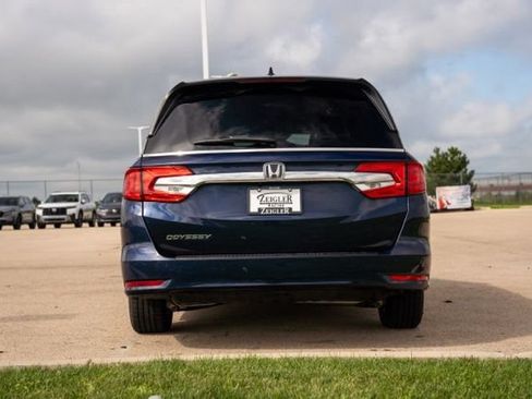Used 2018 Honda Odyssey EX image 6