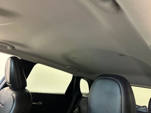 Used 2021 Jeep Cherokee Latitude Lux AWD/4WD image 27