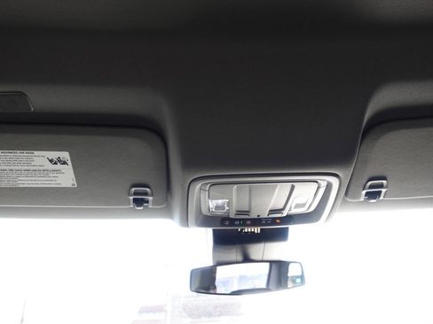 Used 2023 Chevrolet Silverado 1500 Custom image 36