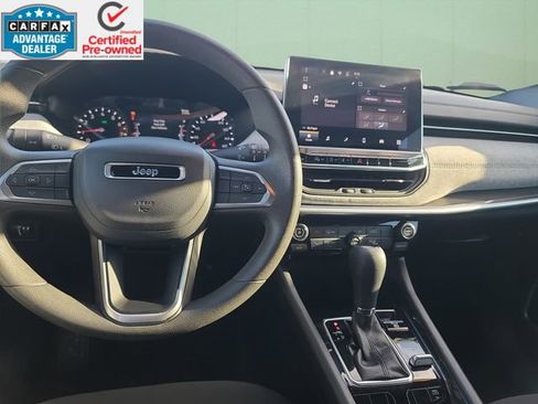 Certified 2024 Jeep Compass Sport image 24