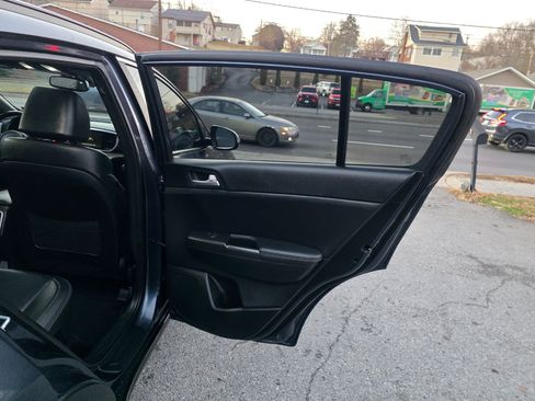 Used 2020 Kia Sportage S w/ S Sunroof Package image 17