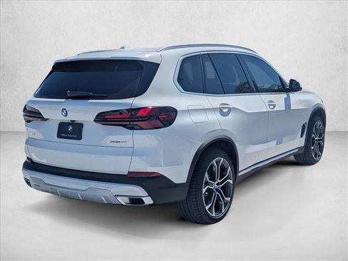 Used 2026 BMW X5 sDrive40i RWD image 2