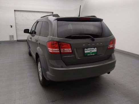 Used 2020 Dodge Journey SE FWD image 6