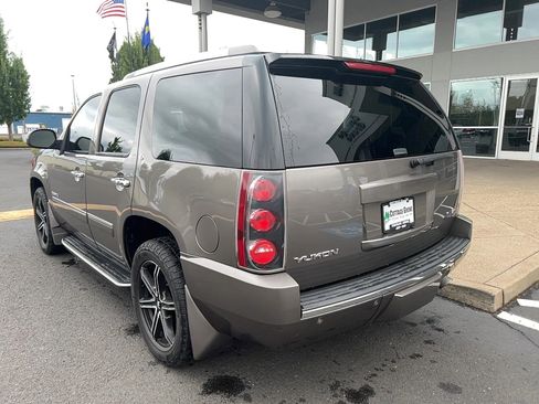 Used 2013 GMC Yukon Denali image 10