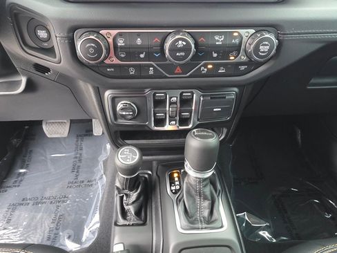 New 2026 Jeep Gladiator Sport image 14