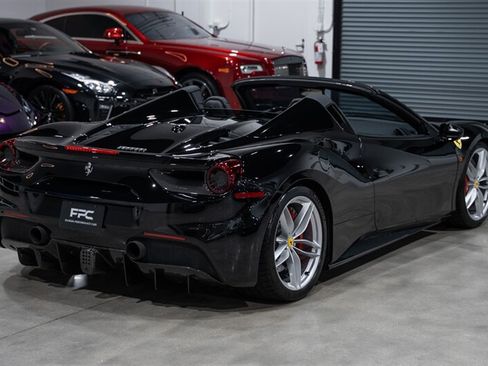 Used 2018 Ferrari 488 Spider RWD image 7