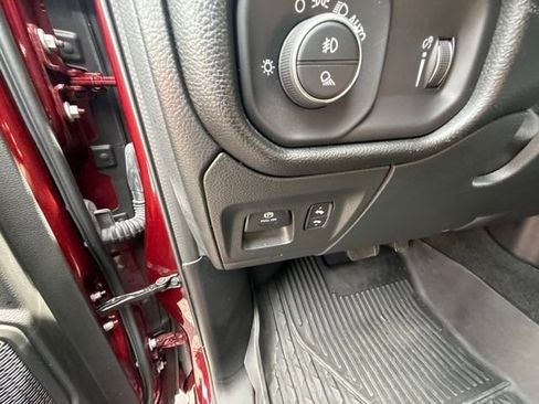 Used 2023 RAM 1500 Big Horn AWD/4WD image 19