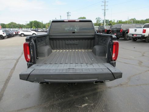 Used 2022 GMC Sierra 1500 SLT w/ SLT Premium Package AWD/4WD image 7