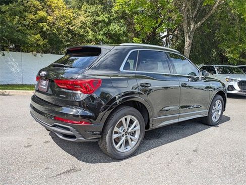 Used 2025 Audi Q3 2.0T Premium w/ Convenience Package image 2