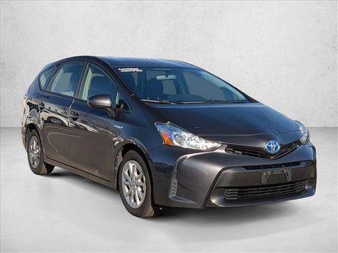 Used 2016 Toyota Prius V Two image 3