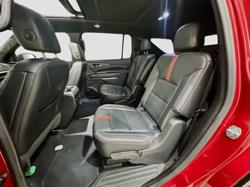Used 2025 Chevrolet Traverse RS AWD/4WD image 26