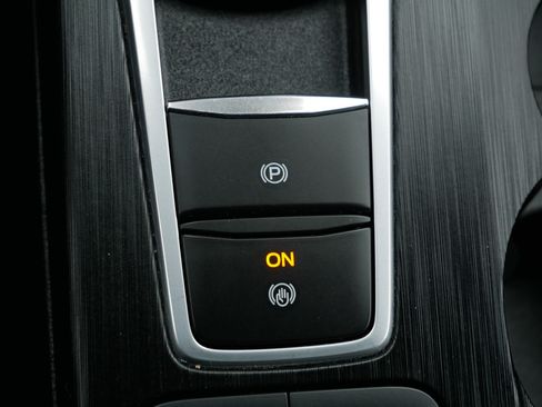 Used 2023 Ford Escape ST-Line image 32