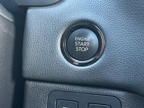 Used 2025 Toyota Tundra Limited image 21