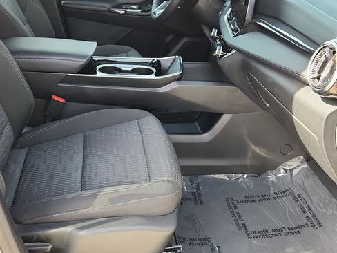 Used 2025 Chevrolet Equinox LT image 12