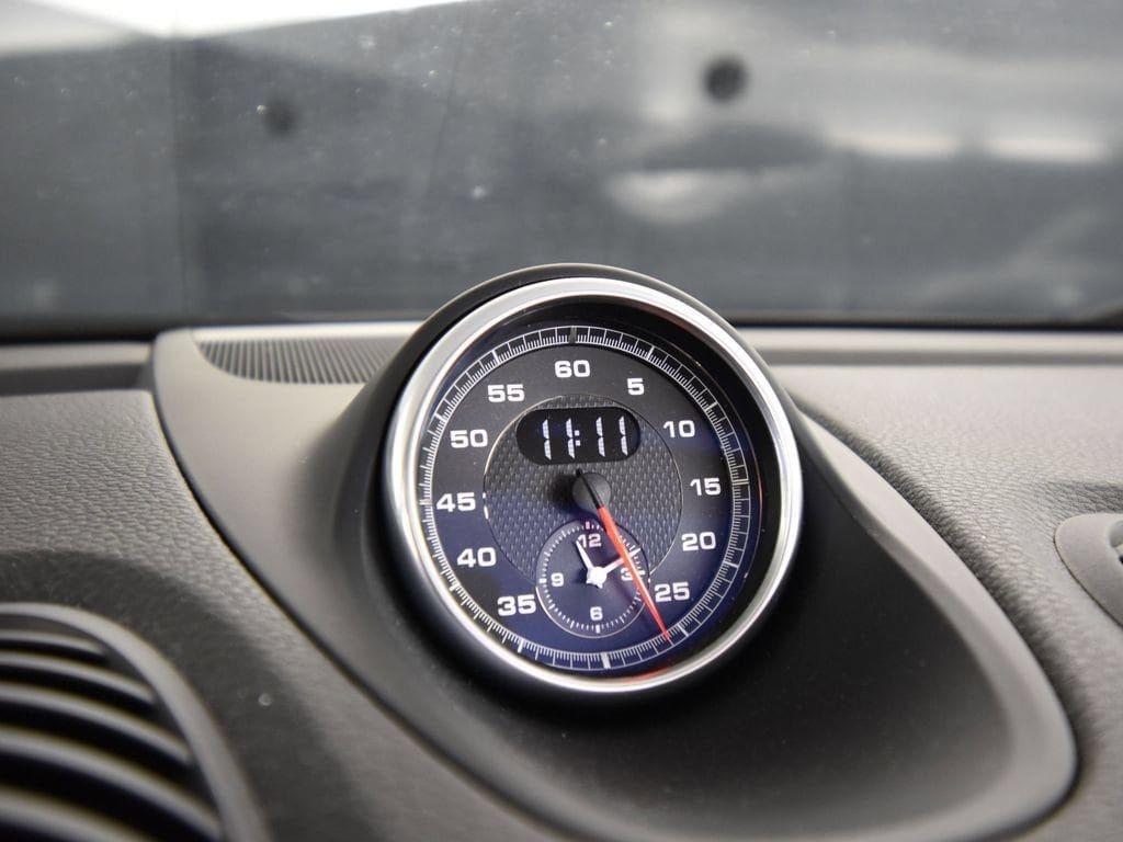 Certified 2025 Porsche 718 Boxster RWD image 37
