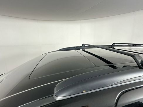 Certified 2025 Chrysler Pacifica Limited image 33