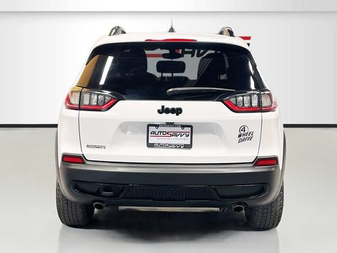 Used 2022 Jeep Cherokee Latitude AWD/4WD image 6