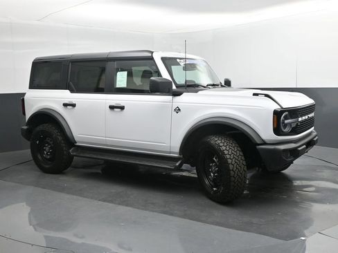 New 2026 Ford Bronco Outer Banks AWD/4WD image 8