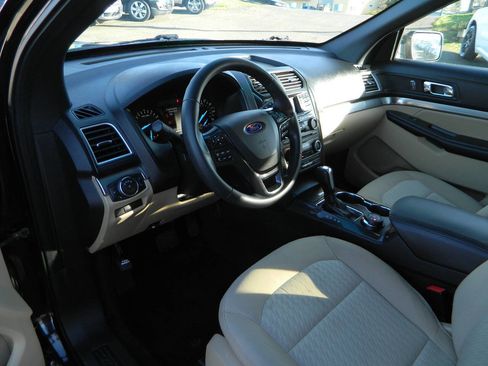 Used 2017 Ford Explorer 4WD image 11