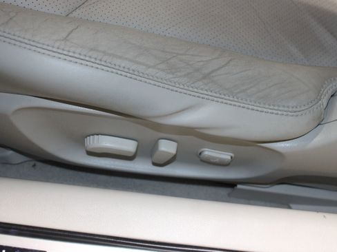 Used 2014 INFINITI Q60 Journey w/ Premium Package image 11