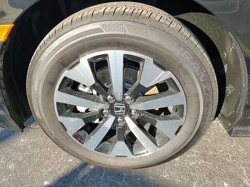 New 2026 Honda Odyssey EX-L image 8