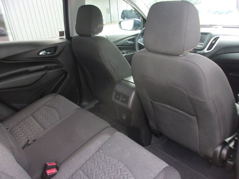 Used 2022 Chevrolet Equinox LT AWD/4WD image 12