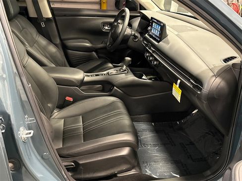 Used 2024 Honda HR-V EX-L image 14