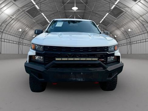 Used 2019 Chevrolet Silverado 1500 Custom Trail Boss w/ Custom Convenience Package AWD/4WD image 2