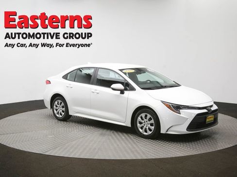 Used 2023 Toyota Corolla LE image 48