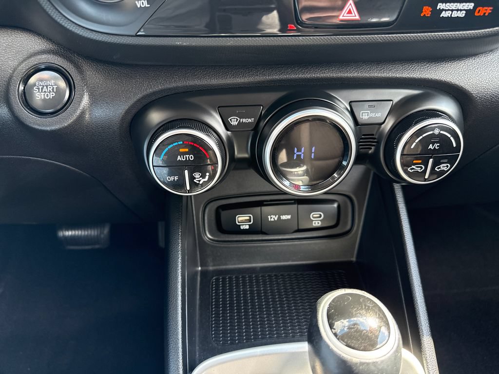 Certified 2024 Hyundai Venue SEL FWD image 32