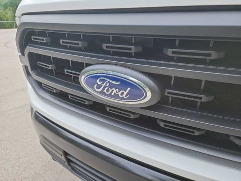 Used 2021 Ford F150 XL w/ Trailer Tow Package image 3